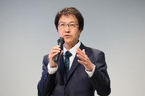 Mitsui Chemicals President Change Press Conference